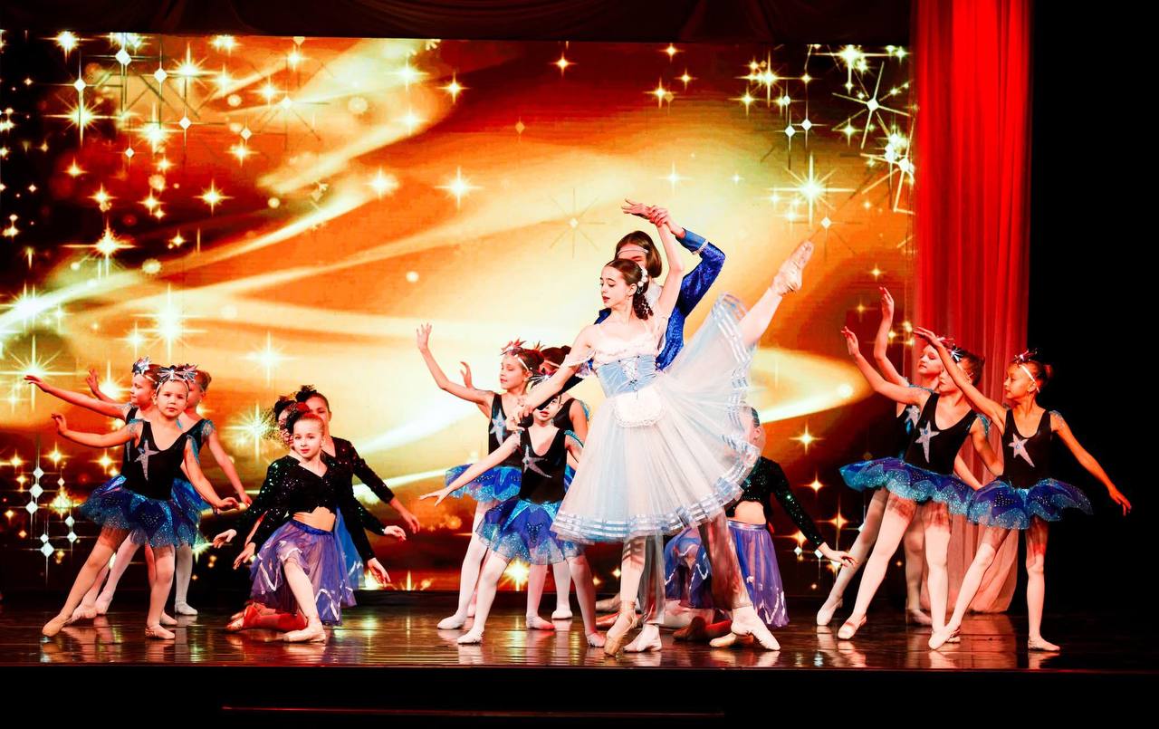 У Харкові презентували казку-балет «Чарівний світ Андерсена» для сотень школярів